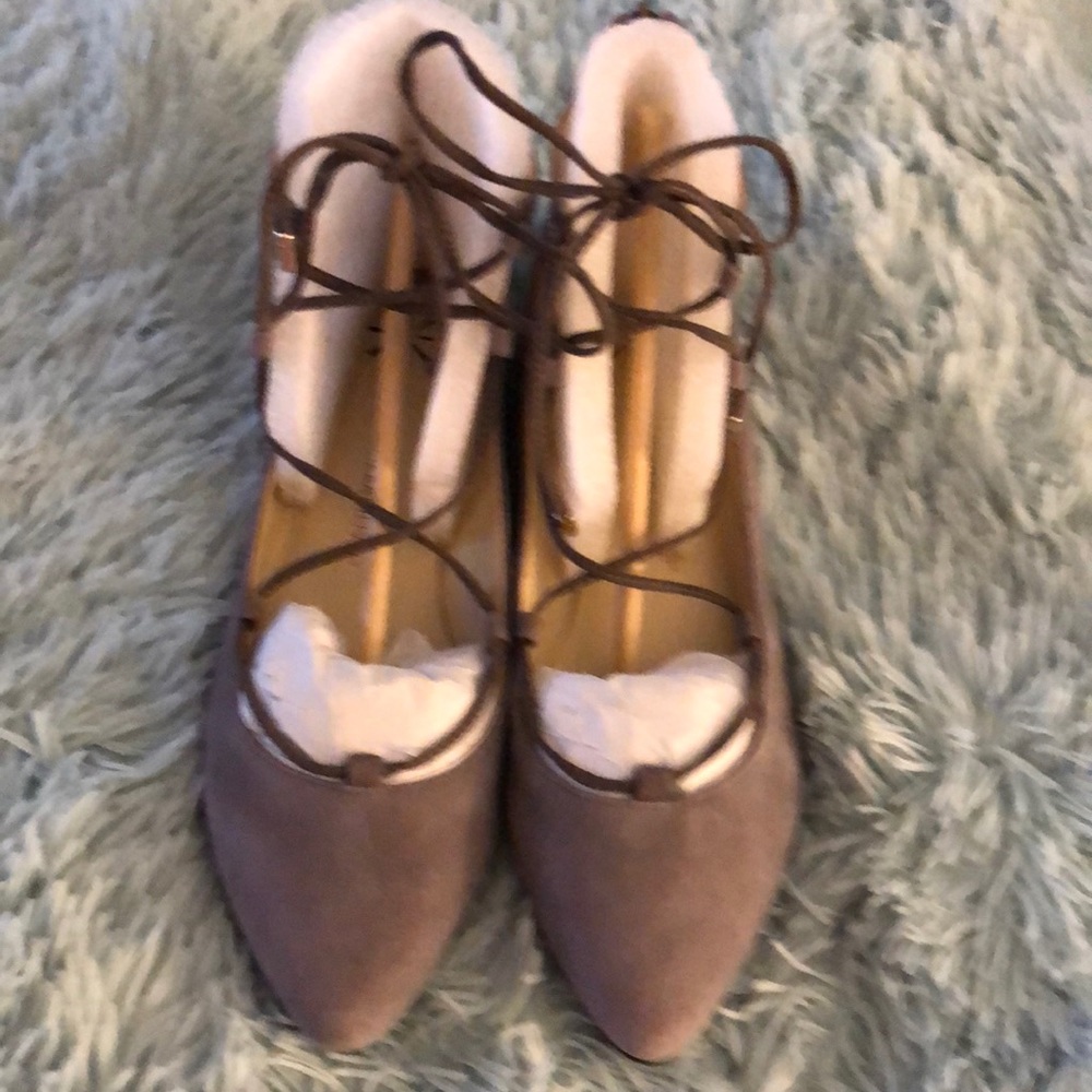 STUNNING ISSAC MIZRAHI GRAY SUEDE/ LEATHER LACEUP NEW SHOES 8.5